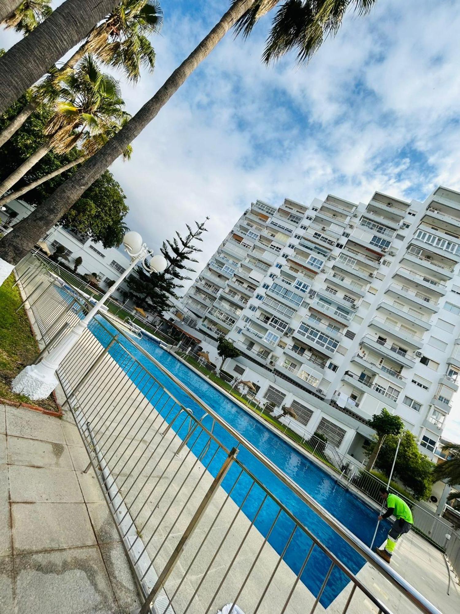 Beachfront Apartment Diana 2 Беналмадена Екстериор снимка